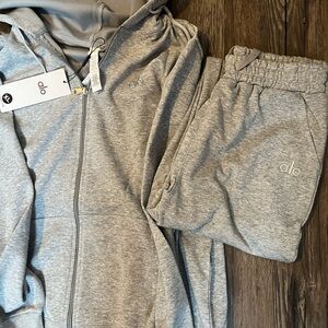 Alo Yoga Gray Men’s Zip-Up Hoodie Set Size XL